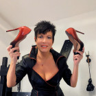 In Heels, mit solchen Absätzen kann Frau laufen? 👠👠